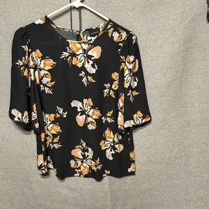 Who What Wear Black and Gold Floral Blouse with Elbow-Length Sleeves